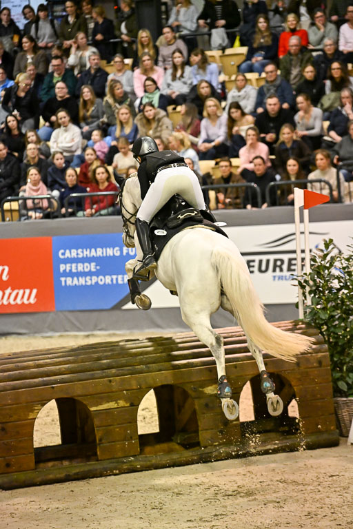  | 12022026 Indoor VS _180 