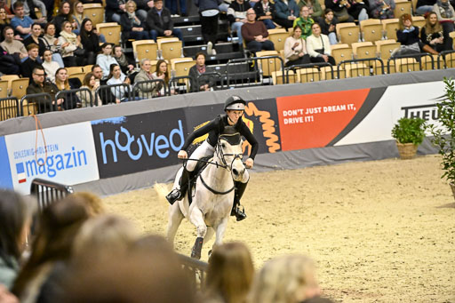  | 12022026 Indoor VS _216 