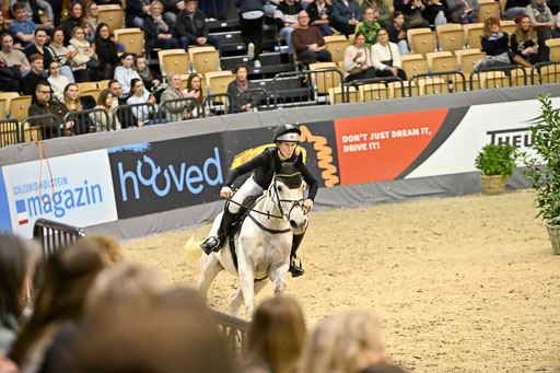  | 12022026 Indoor VS _217 