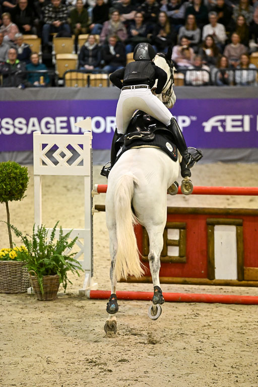  | 12022026 Indoor VS _221 