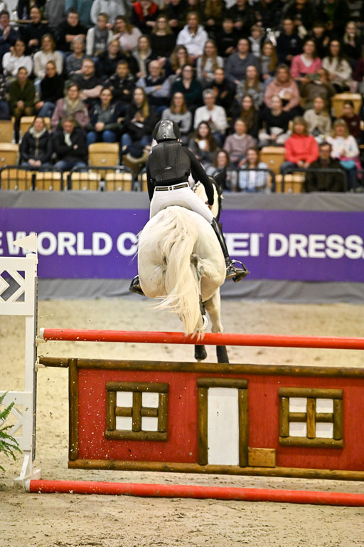  | 12022026 Indoor VS _227 