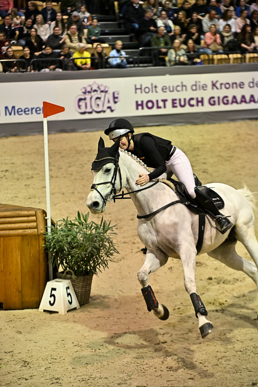  | 12022026 Indoor VS _242 