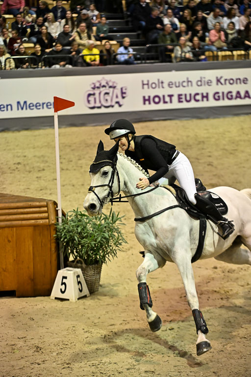  | 12022026 Indoor VS _243 