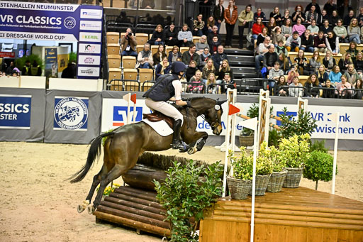  | 12022026 Indoor VS _249 