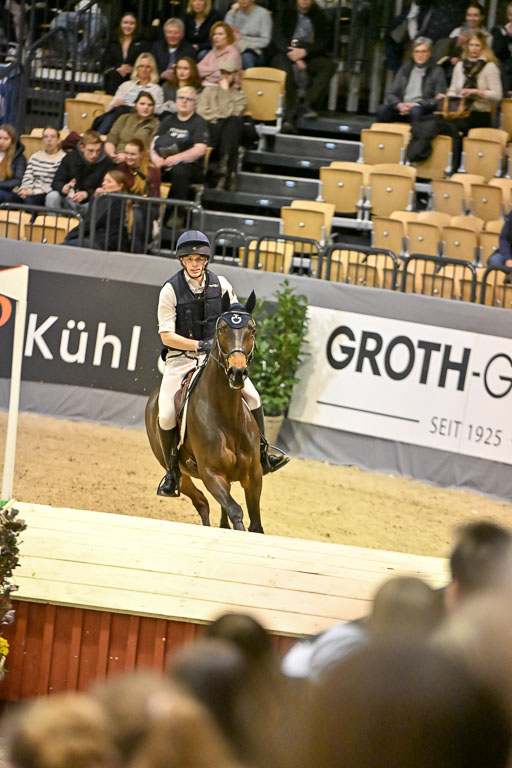  | 12022026 Indoor VS _250 