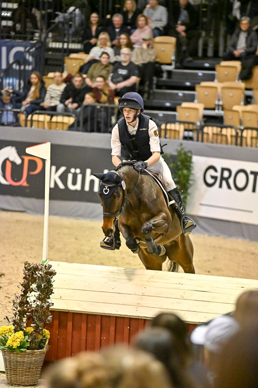  | 12022026 Indoor VS _251 