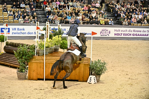  | 12022026 Indoor VS _262 