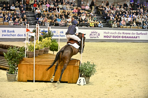  | 12022026 Indoor VS _264 