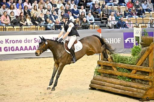  | 12022026 Indoor VS _268 