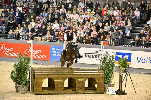  | 12022026 Indoor VS _272 