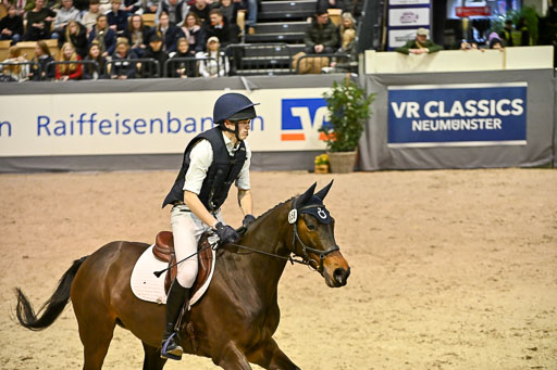  | 12022026 Indoor VS _273 