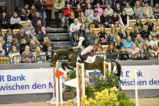  | 12022026 Indoor VS _274 