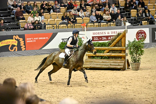  | 12022026 Indoor VS _280 