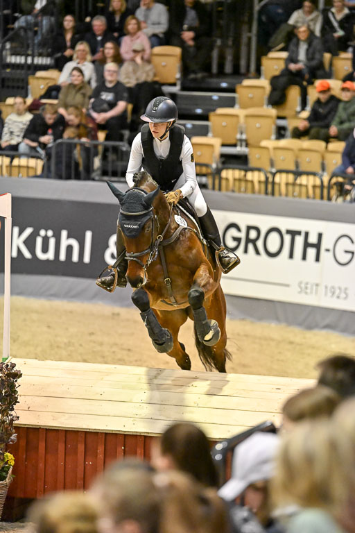  | 12022026 Indoor VS _297 