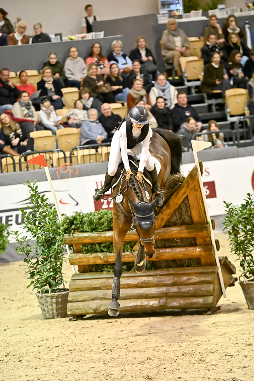  | 12022026 Indoor VS _307 