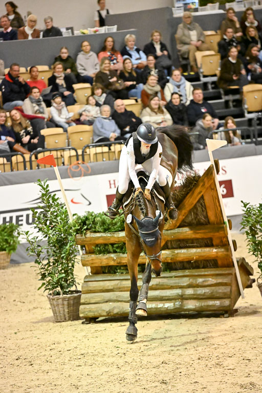  | 12022026 Indoor VS _308 