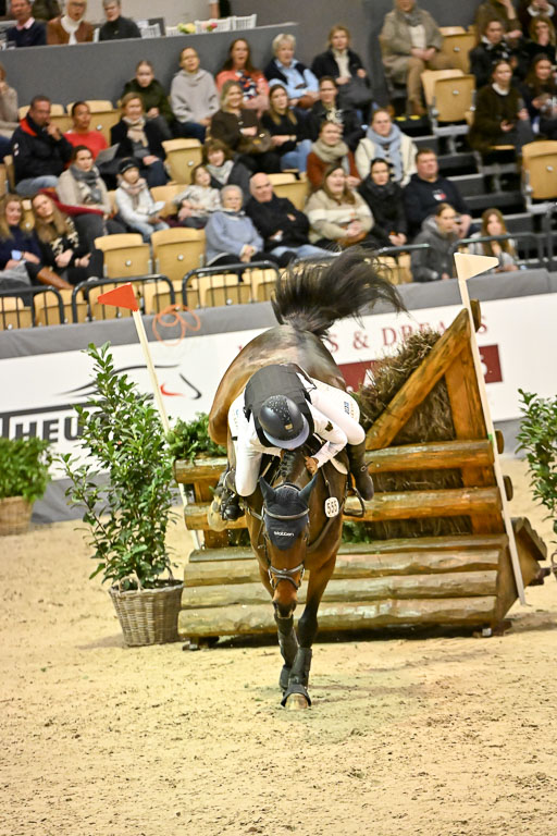  | 12022026 Indoor VS _310 