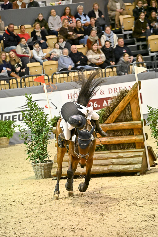  | 12022026 Indoor VS _311 