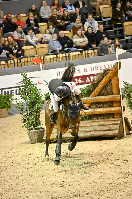  | 12022026 Indoor VS _312 