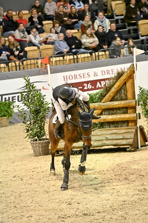  | 12022026 Indoor VS _313 