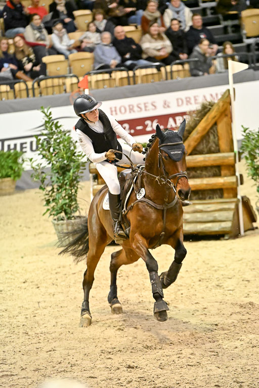  | 12022026 Indoor VS _315 