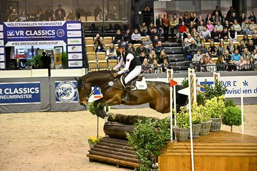  | 12022026 Indoor VS _322 