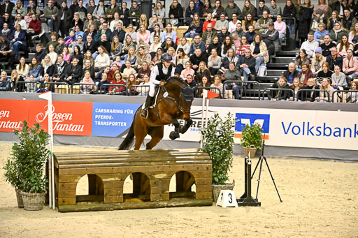  | 12022026 Indoor VS _325 