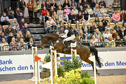  | 12022026 Indoor VS _326 