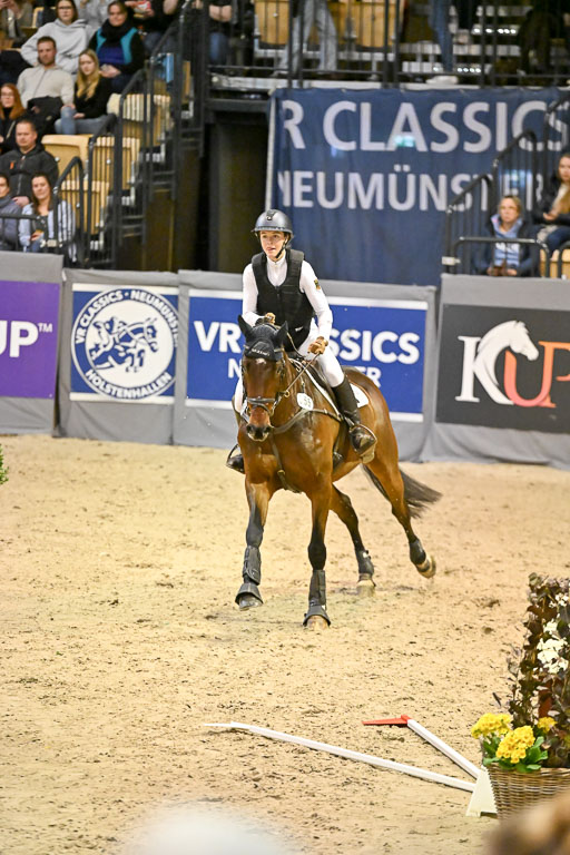  | 12022026 Indoor VS _330 