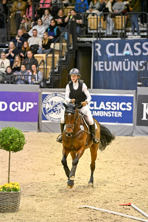  | 12022026 Indoor VS _331 