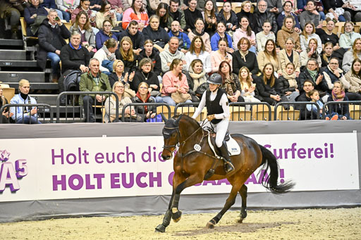  | 12022026 Indoor VS _338 