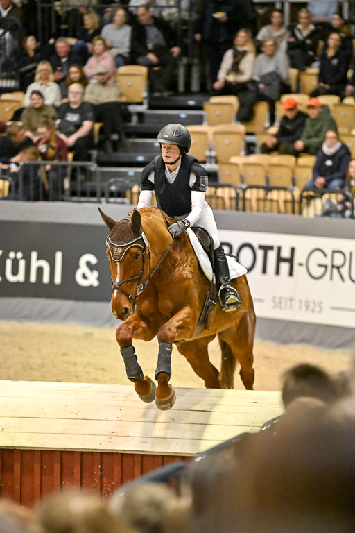  | 12022026 Indoor VS _347 