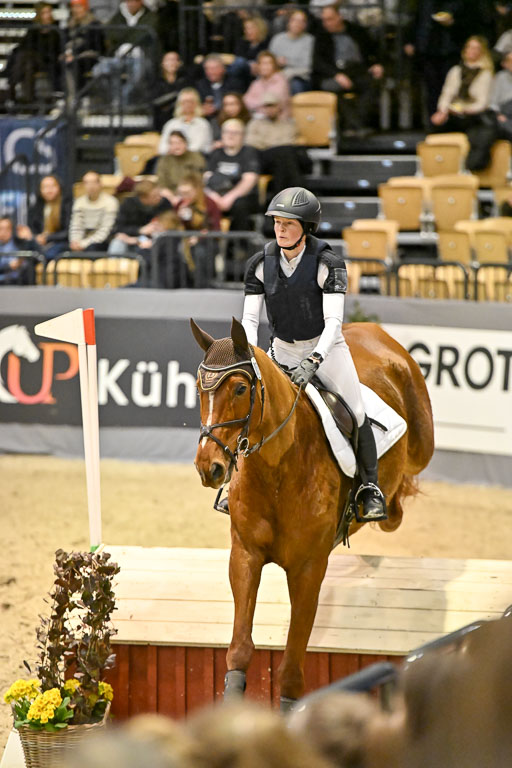  | 12022026 Indoor VS _348 