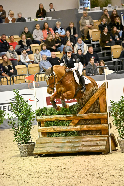  | 12022026 Indoor VS _351 