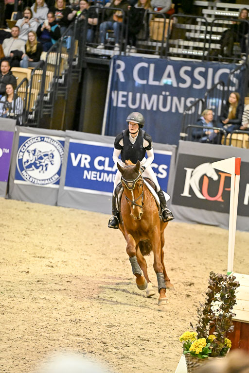  | 12022026 Indoor VS _370 