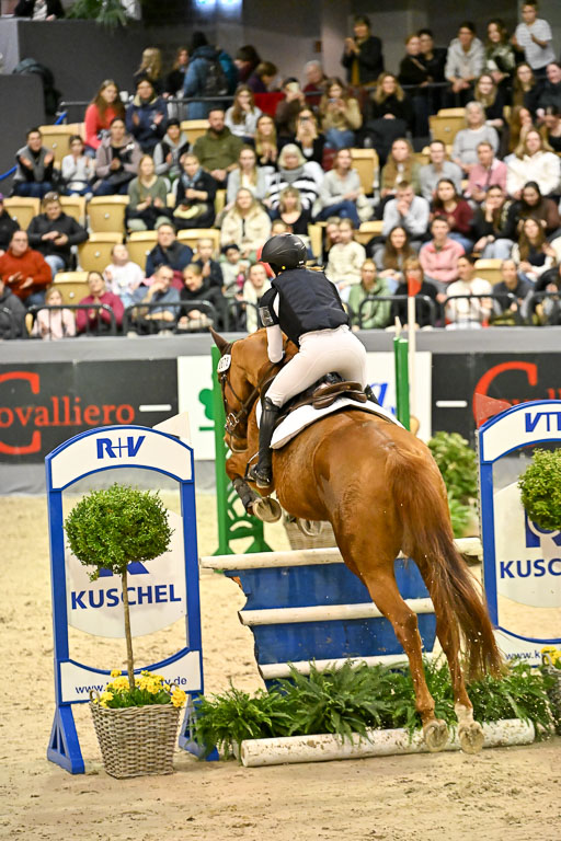  | 12022026 Indoor VS _371 