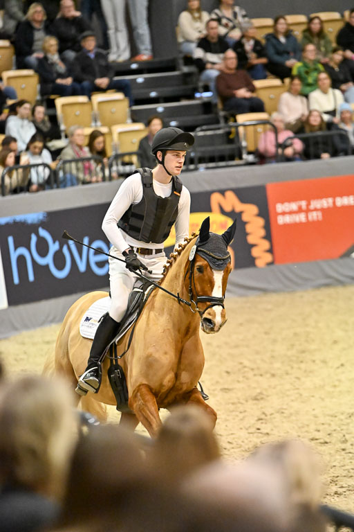  | 12022026 Indoor VS _377 