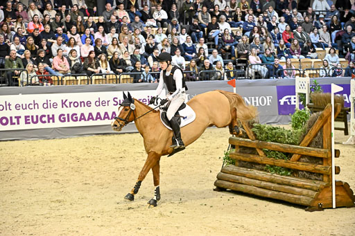  | 12022026 Indoor VS _402 