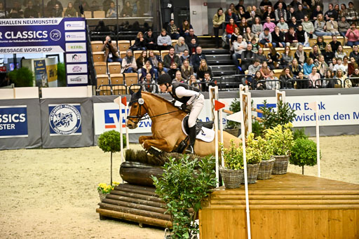  | 12022026 Indoor VS _403 