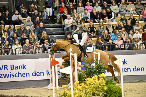  | 12022026 Indoor VS _409 