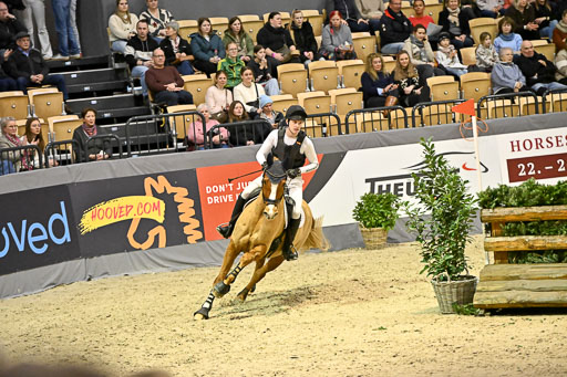  | 12022026 Indoor VS _411 