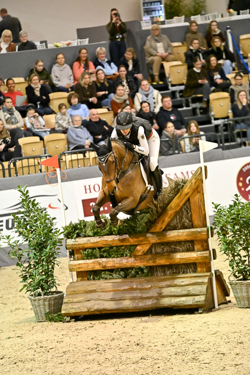  | 12022026 Indoor VS _436 