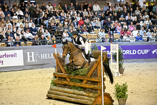  | 12022026 Indoor VS _446 