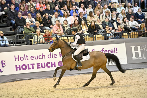  | 12022026 Indoor VS _454 