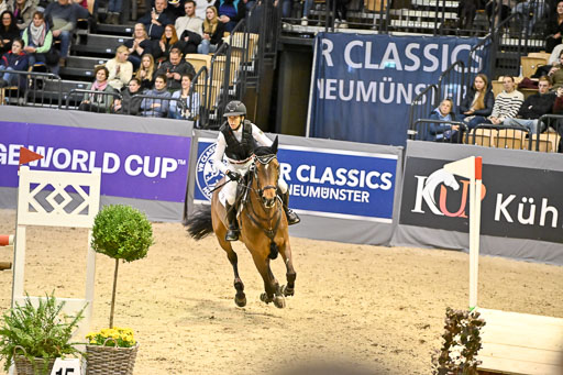  | 12022026 Indoor VS _464 