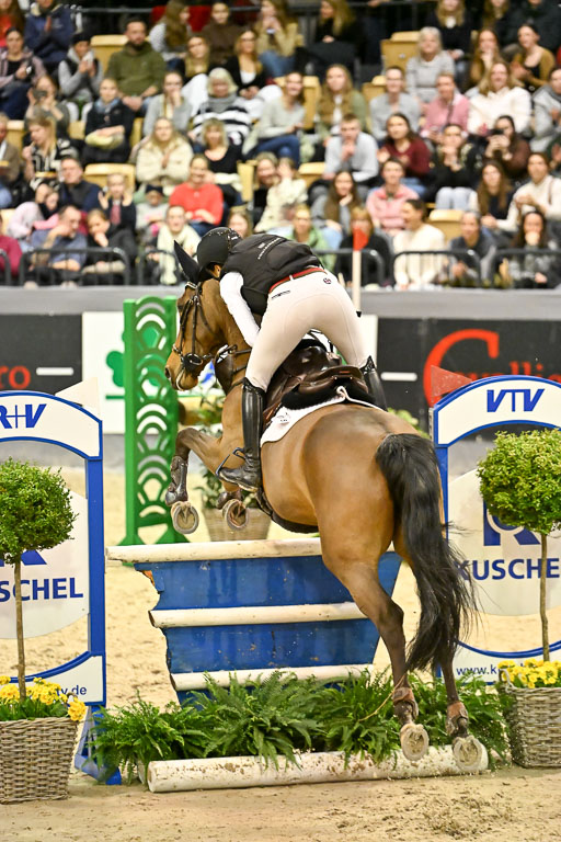  | 12022026 Indoor VS _466 