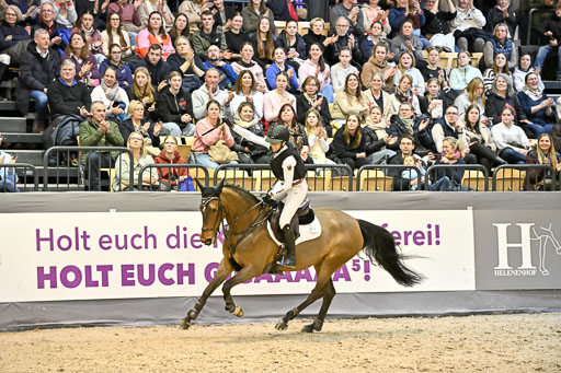  | 12022026 Indoor VS _467 