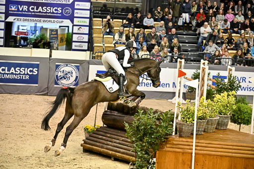  | 12022026 Indoor VS _473 