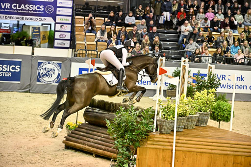  | 12022026 Indoor VS _474 