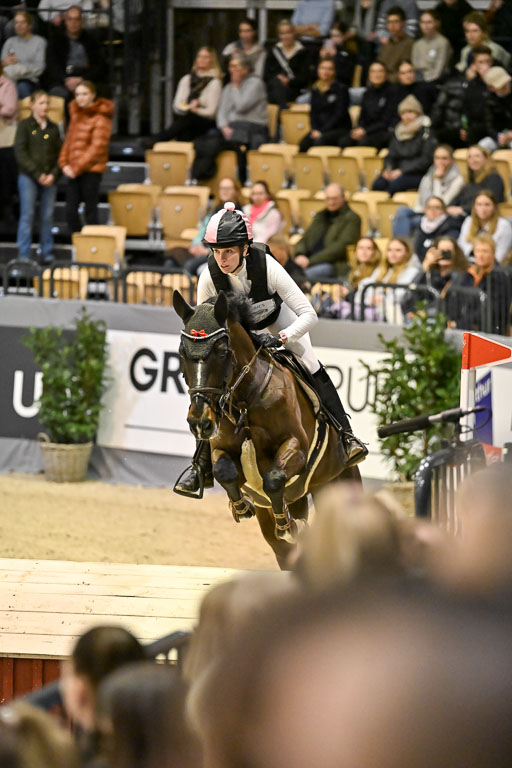  | 12022026 Indoor VS _475 